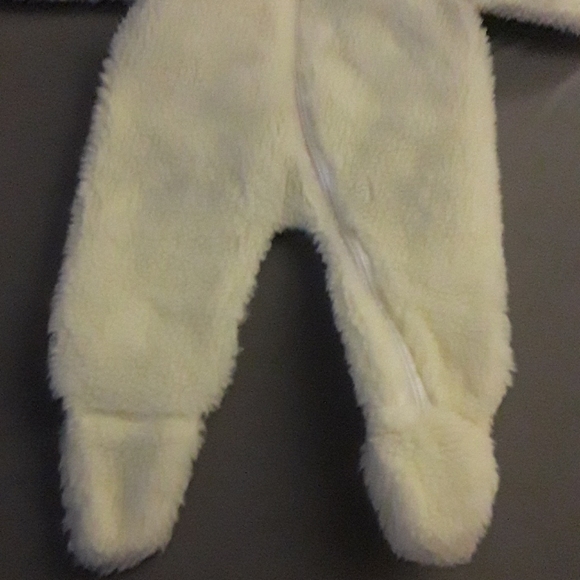 Onesie - Picture 6 of 8